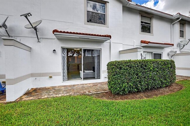 Building Photo - 22120 Majestic Woods Way