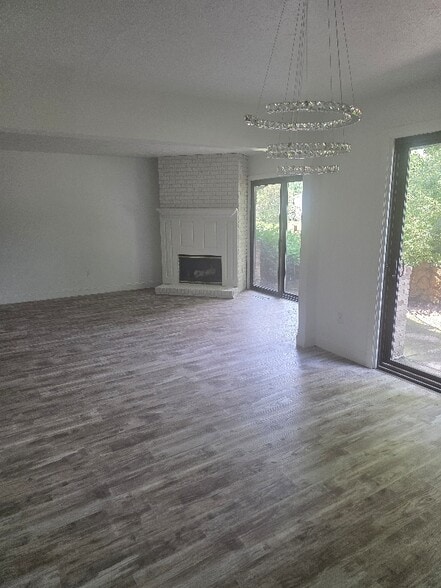 Building Photo - 3421 Burrwood Dr
