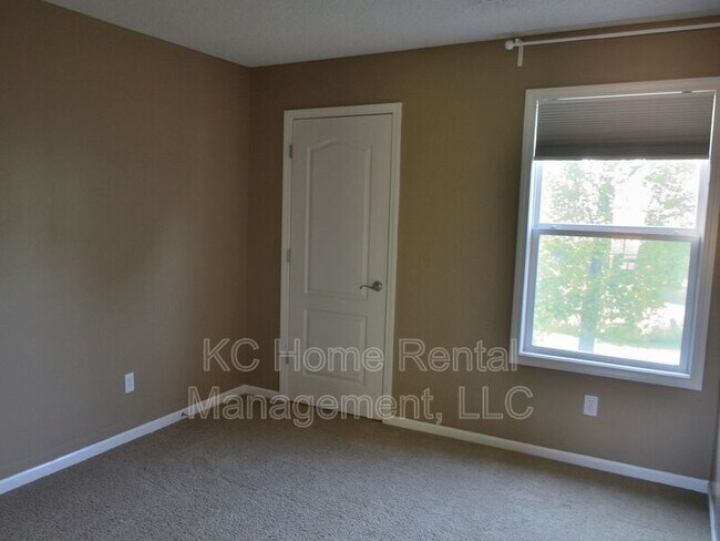 Building Photo - 15914 S Clairborne St