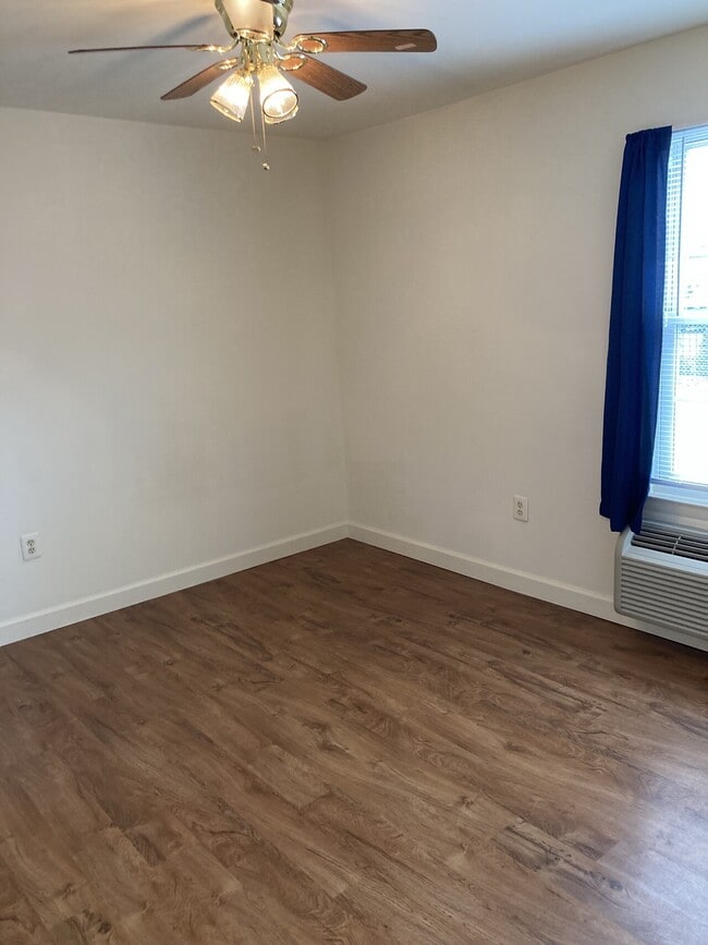 Building Photo - Broadway Apartments