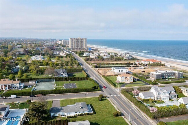 Building Photo - 8 Pullman Ave