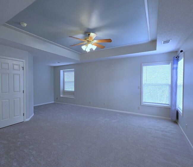 Building Photo - 5004 W 156th St