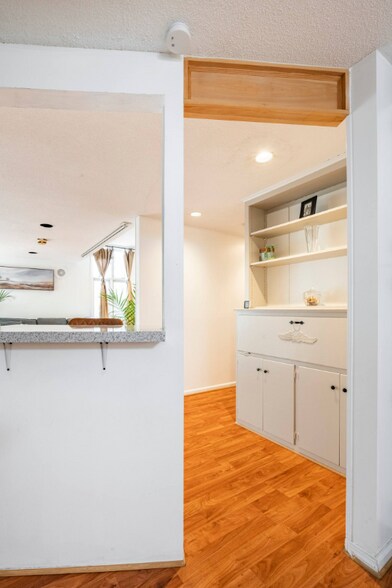 Building Photo - 2 Newtown Turnpike