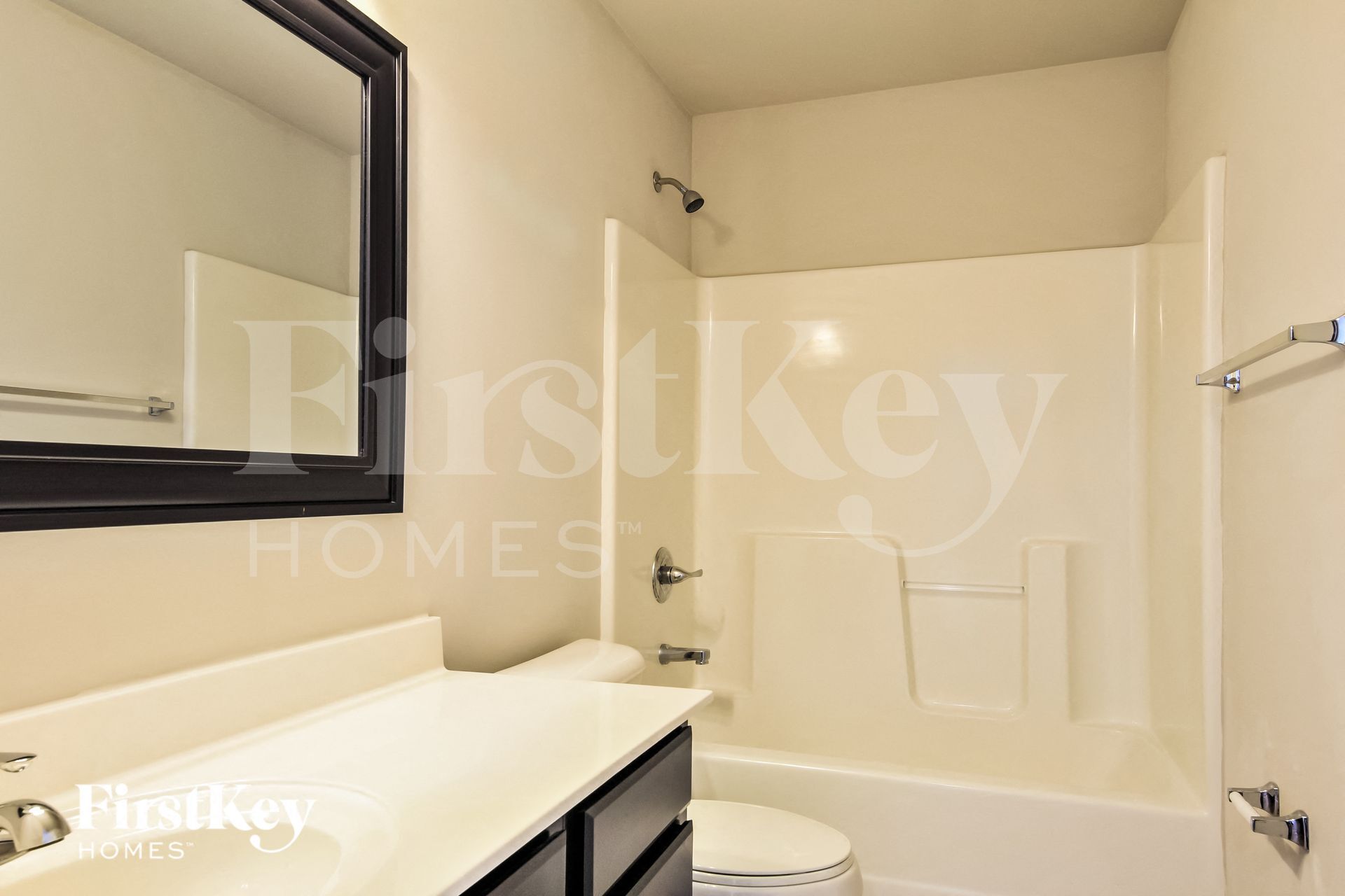 Building Photo - 246 Lonepine Dr