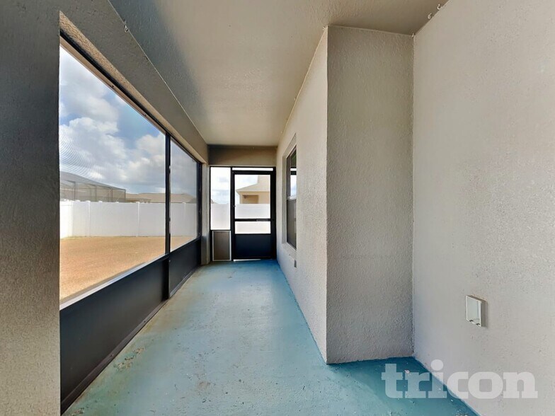 Building Photo - 3140 Kiwi Ave