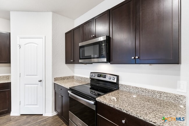 Building Photo - 840 Nodding Nixie