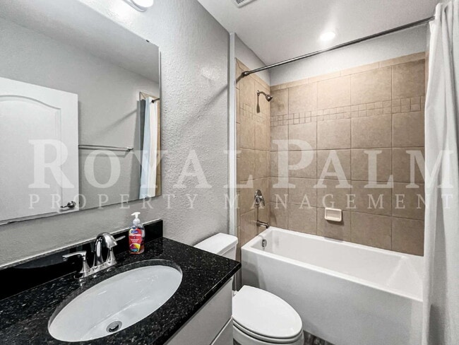 Building Photo - 25 Orlando Blvd