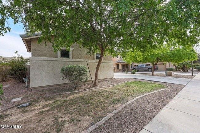 Building Photo - 16205 W Gibson Ln