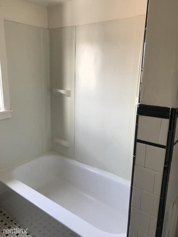 Building Photo - 719 Washington Pl