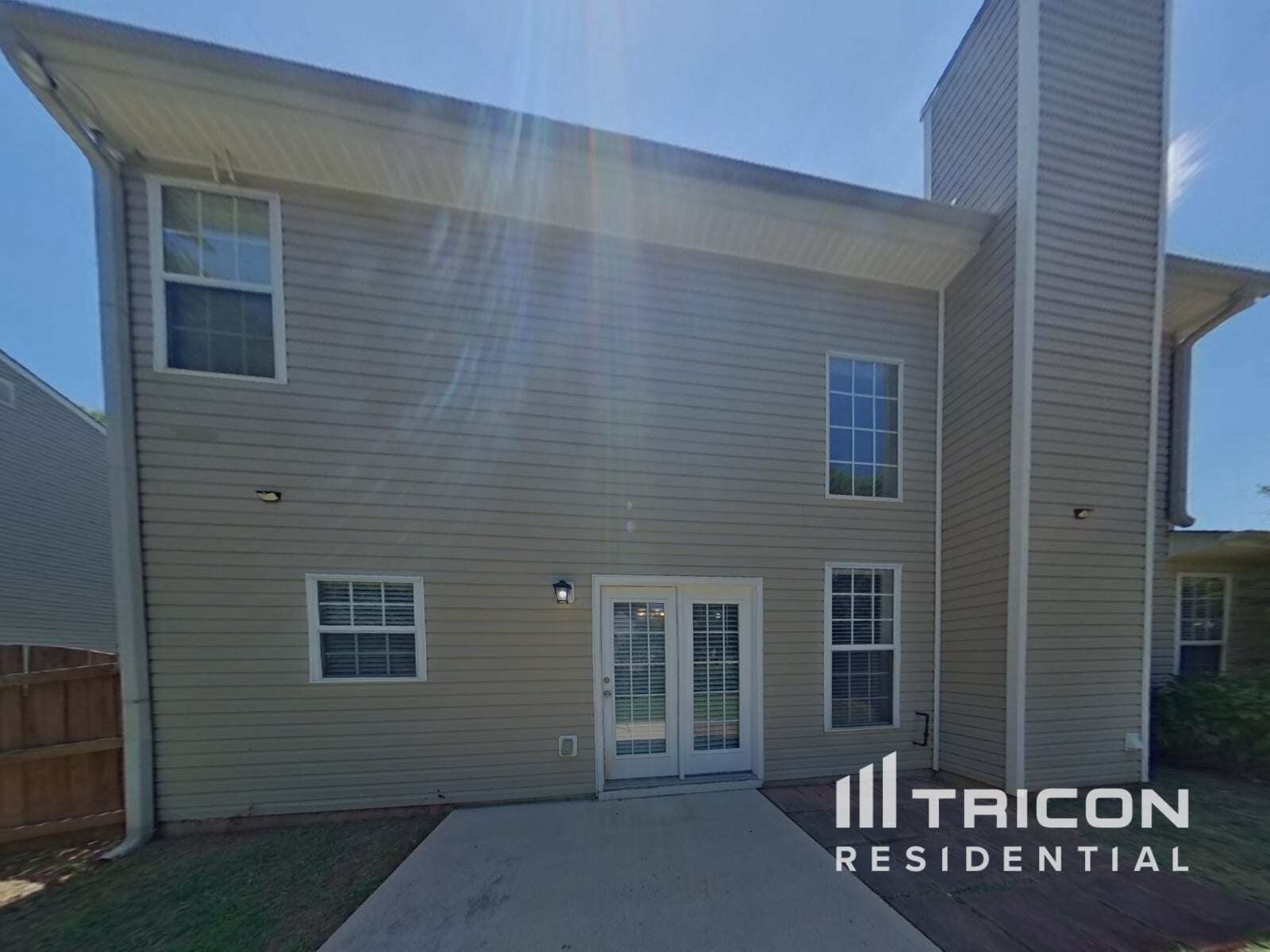 Building Photo - 733 Winbrook Dr