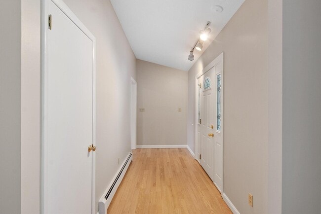 Building Photo - 101 Elmcrest Rd