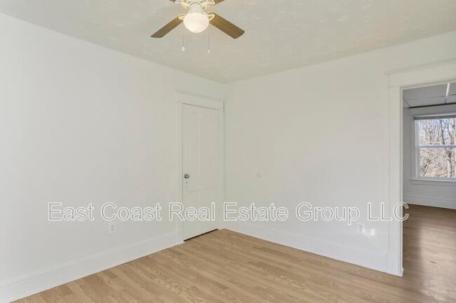 Building Photo - 157 N Conococheague St