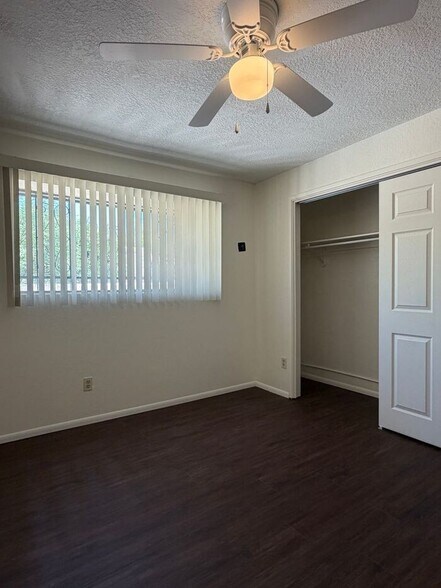 Building Photo - 5213 N Tigua Dr