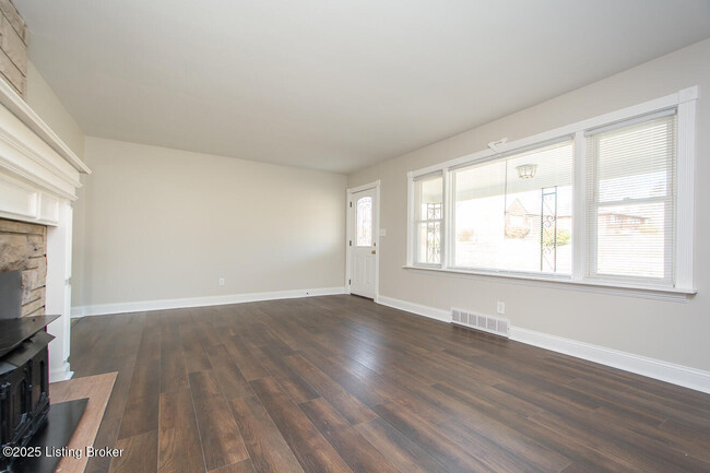 Building Photo - 6156 Cherry Hill Ct