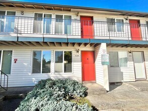 Building Photo - 527-545-545 SE 78th Ave