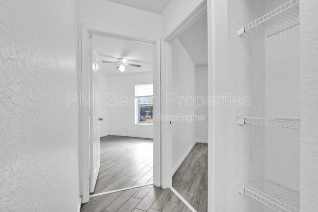 Building Photo - 13900 Folkestone Cir