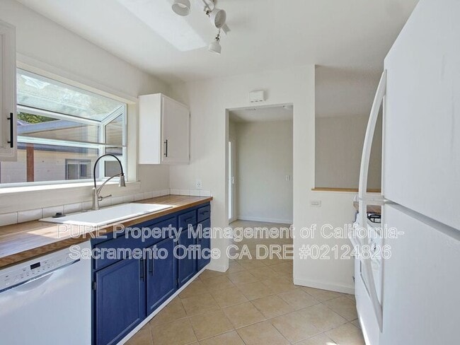 Building Photo - 4741 60th St