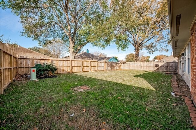 Building Photo - 22615 Powell House Ln
