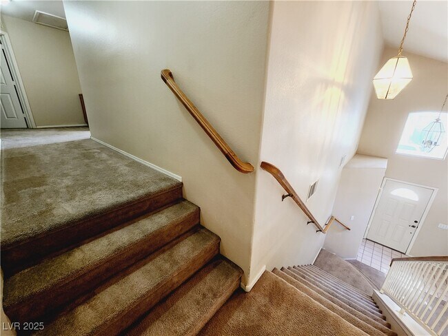 Building Photo - 1725 Wandering Winds Way