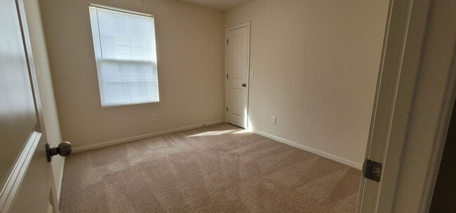 Building Photo - Two-Story, 3 Bedroom, 2.5 Bath Home Located in Established Neighborhood- Near Campbell University
