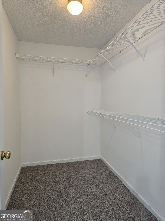 Building Photo - 502 Stonewood Pl