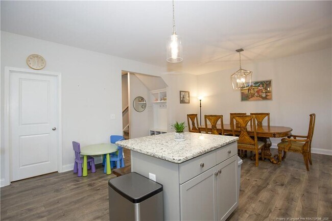 Building Photo - 1709 Stackhouse Dr