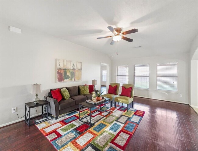 Building Photo - 25110 Hazel Ranch Dr