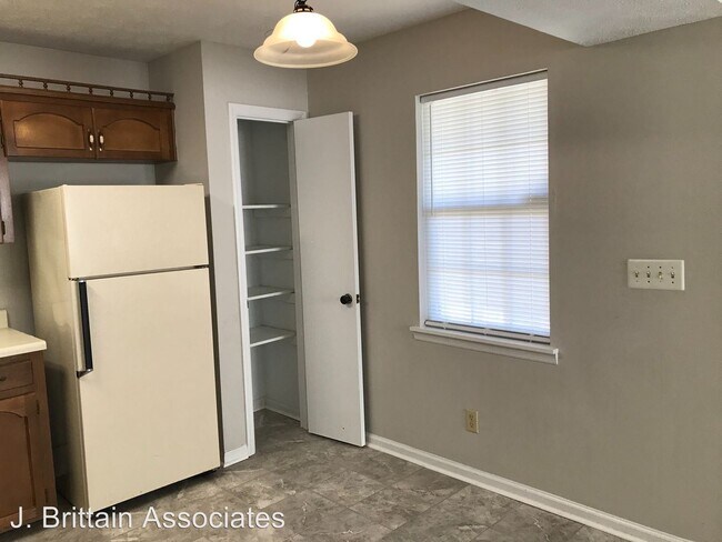 Building Photo - 2 br, 2 bath House - 927 Willow Point