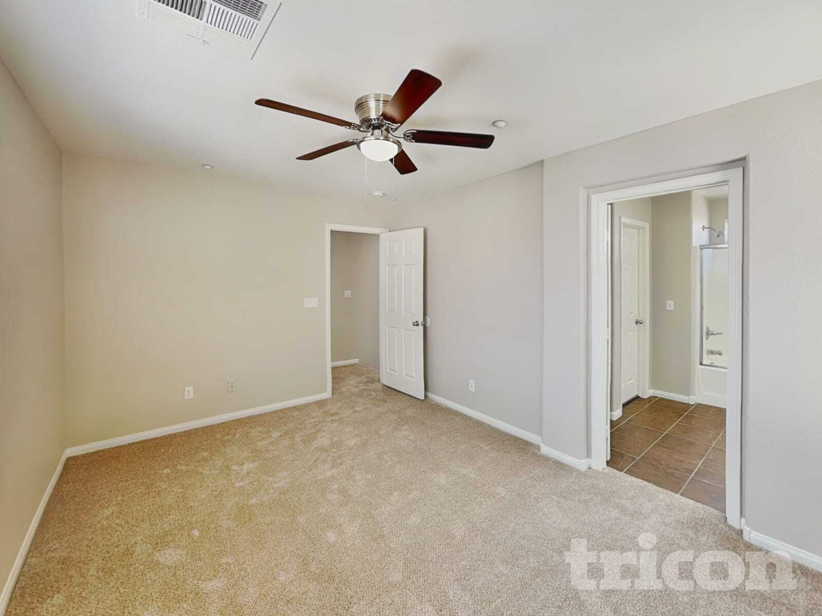 Building Photo - 8921 Paula Jean Ave