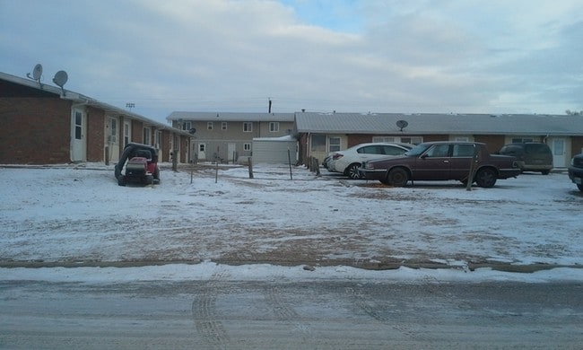 Building Photo - Highland Court Apartments