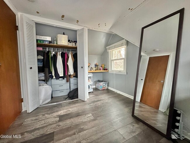 Building Photo - 36 Daytona Ave