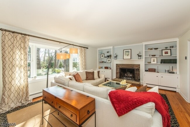 Building Photo - 237 Morris Ave