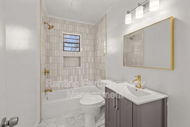 Building Photo - 5121 Molton Gray Dr