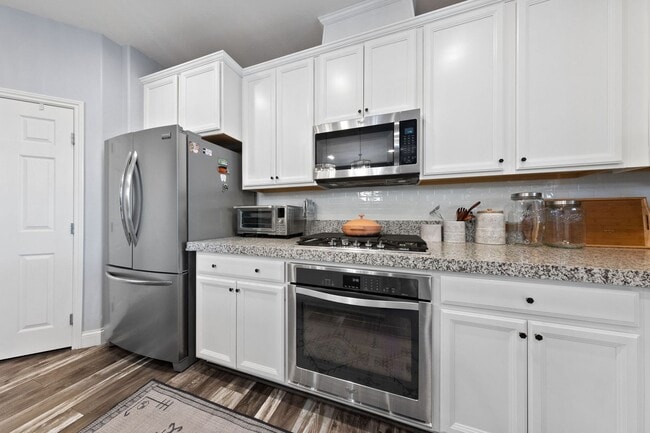 Building Photo - Luxury Dream Home with Unmatched Views and Resort-Style Amenities