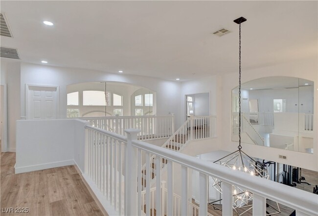 Building Photo - 871 Rainbolt Ln