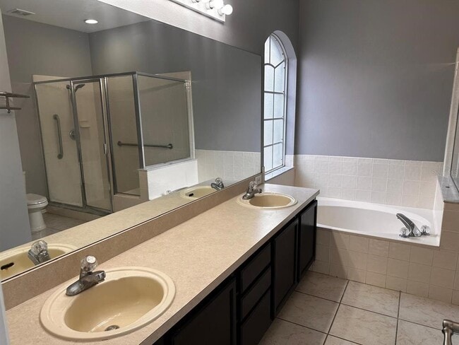 Building Photo - 1735 White Heron Bay Cir