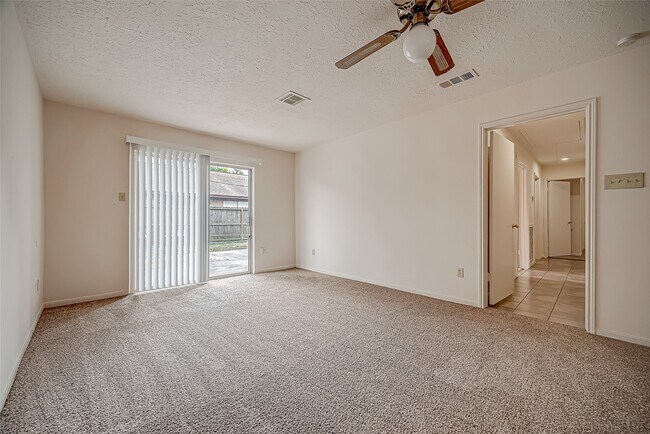 Building Photo - 10607 Silkwood Dr