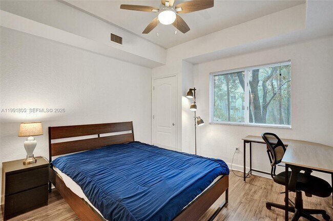 Building Photo - 6001 SW 70th St