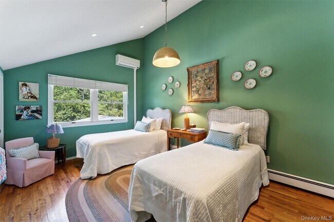 Building Photo - 18 Quogo Neck Ln