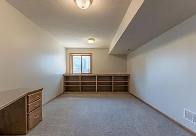 Building Photo - 1723 N 171st St