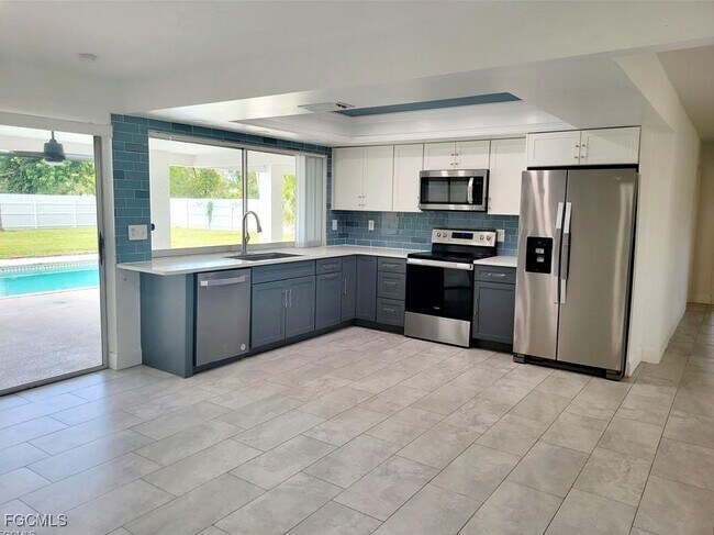 Building Photo - 204 El Dorado Pkwy W