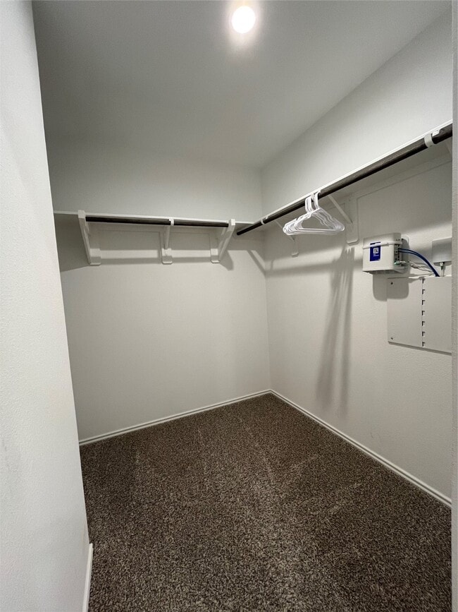 Building Photo - 5446 Wyndham Rdg Ln