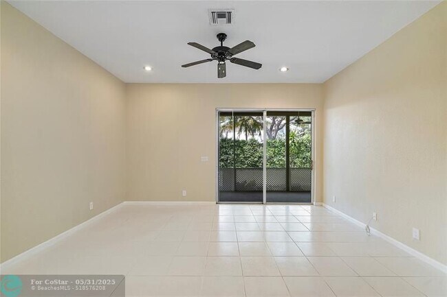 Building Photo - 11517 NW 49th Ct
