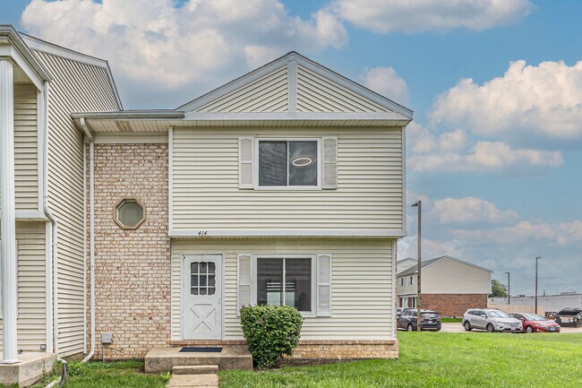 Building Photo - 414 Gainsborough Ct
