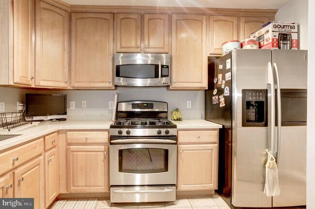 Building Photo - 12852 Fair Briar Ln