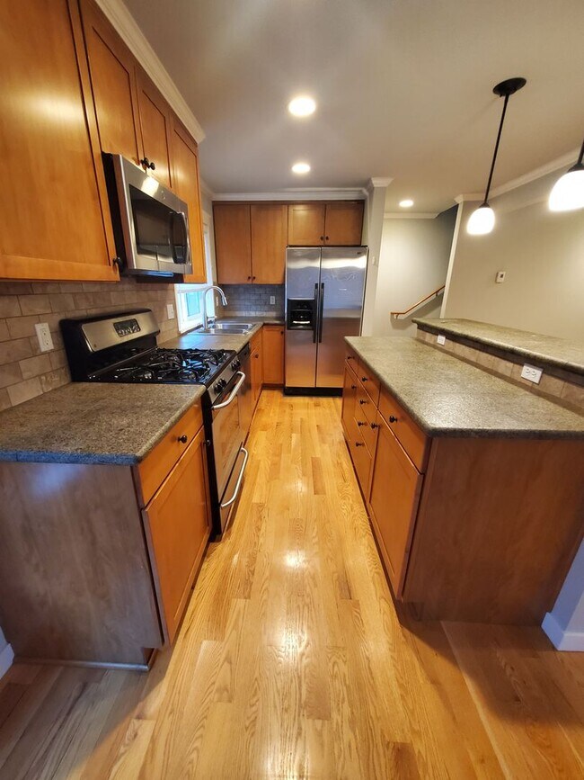 Building Photo - Modern Craftsman Living Between Ballard & ...