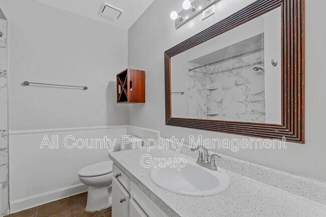 Building Photo - 2504 S Fielder Rd