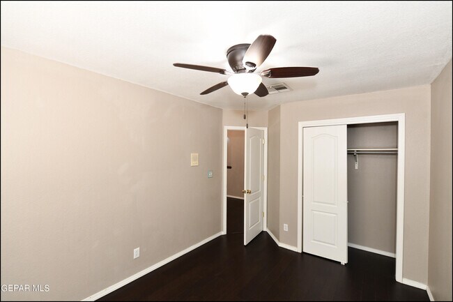 Building Photo - 7362 Luz De Dia Ct