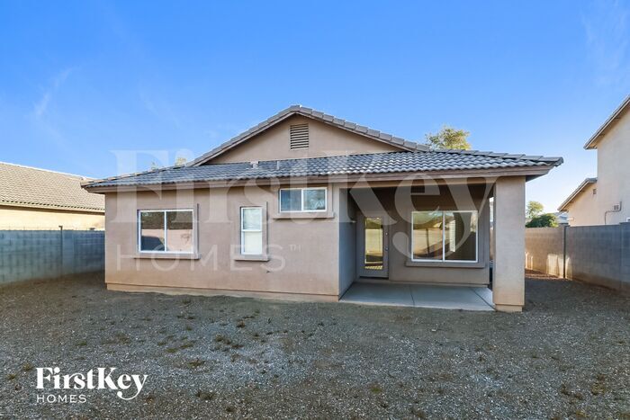 Building Photo - 110 N 118th Ave