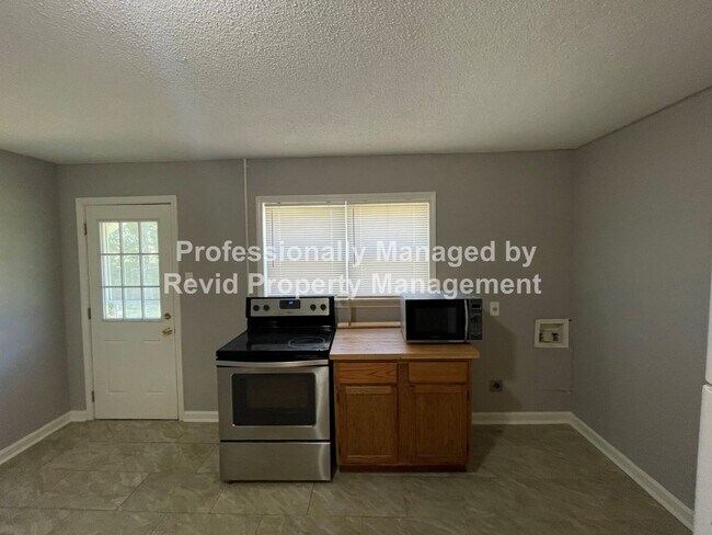 Building Photo - Charming Home for Rent in Memphis!!